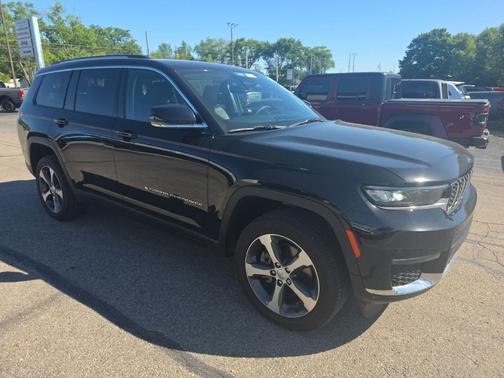Diamond Black 2023 Jeep Grand Cherokee L Limited