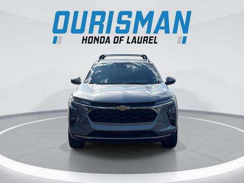 Sterling Gray Metallic 2024 Chevrolet Trax LT