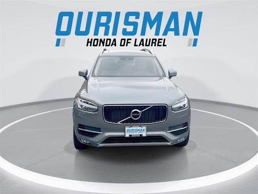 2019 Volvo XC90 T6 Momentum