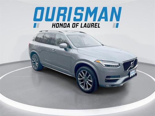 2019 Volvo XC90 T6 Momentum