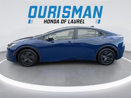 2024 Toyota Prius LE