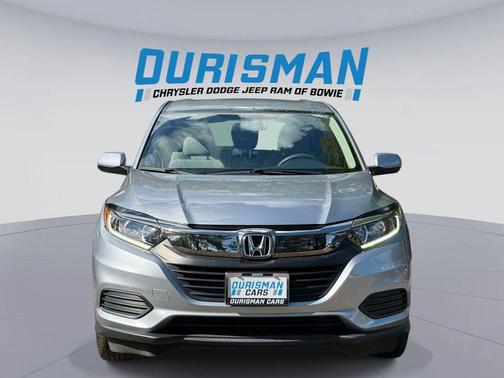 Silver 2022 Honda HR-V LX