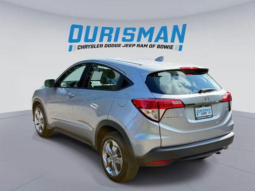 Silver 2022 Honda HR-V LX