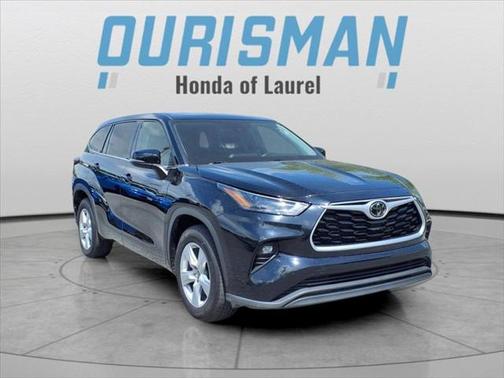 2022 Toyota Highlander LE