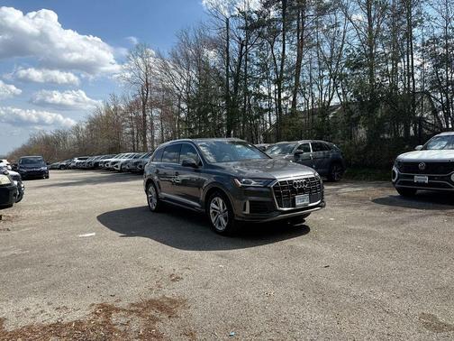 2021 Audi Q7 55 Premium