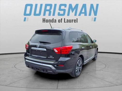 2017 Nissan Pathfinder Platinum