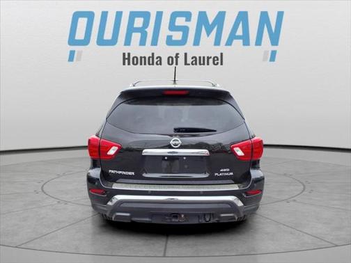 2017 Nissan Pathfinder Platinum