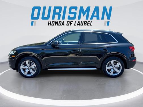 Mythos Black Metallic 2019 Audi Q5 2.0T Premium Plus