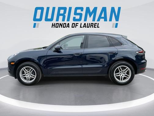 Night Blue Metallic 2019 Porsche Macan Macan