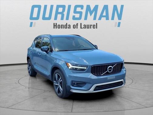 2021 Volvo XC40 T5 R-Design