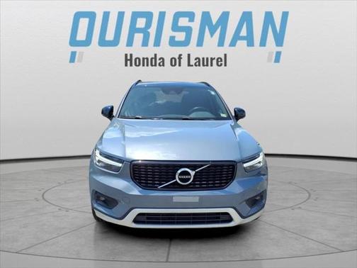 2021 Volvo XC40 T5 R-Design