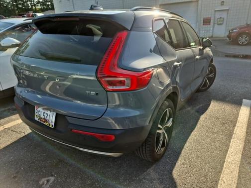 2021 Volvo XC40 T5 R-Design