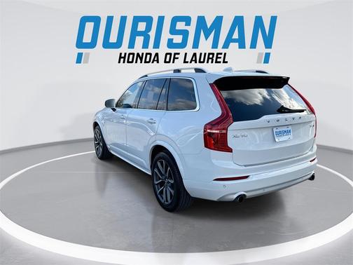 2019 Volvo XC90 T5 Momentum