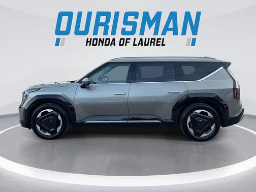 Pebble Gray 2024 Kia EV9 Land