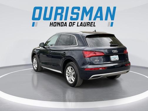 Moonlight Blue 2020 Audi Q5 45 Premium