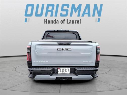 2024 GMC Sierra EV Denali Edition 1