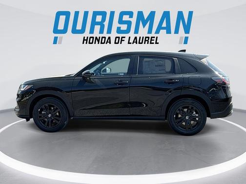 Crystal Black Pearl 2026 Honda HR-V AWD Sport