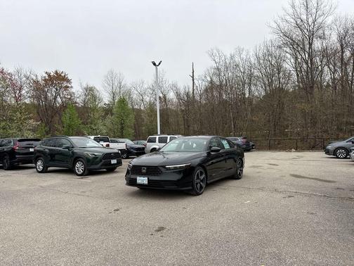 Crystal Black Pearl 2026 Honda Accord Hybrid Sport