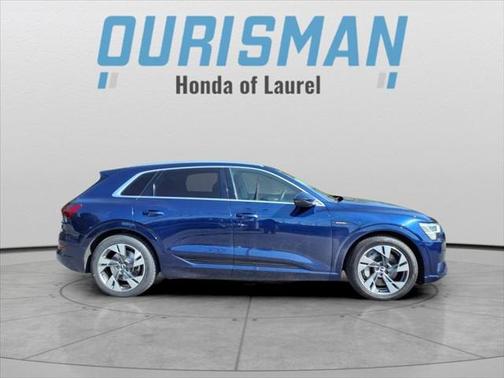 2021 Audi e-tron Premium