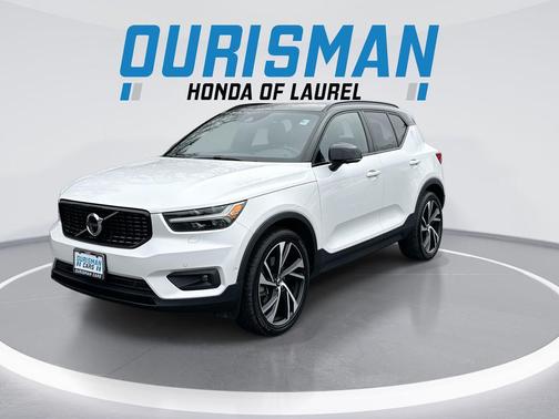 2021 Volvo XC40 T5 R-Design