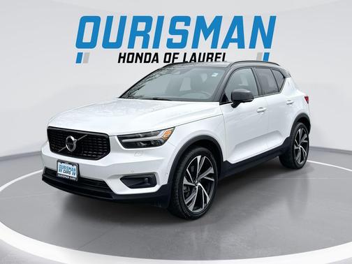 2021 Volvo XC40 T5 R-Design