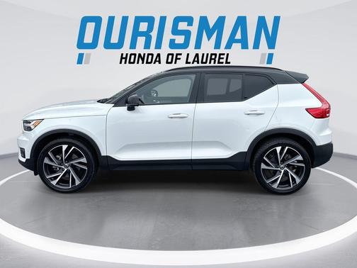2021 Volvo XC40 T5 R-Design
