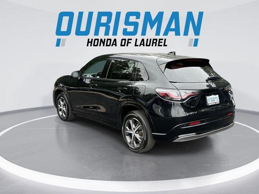 Crystal Black Pearl 2023 Honda HR-V EX-L