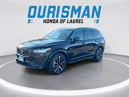 2020 Volvo XC90 T6 Momentum