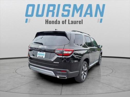 2025 Honda Pilot Touring 8-Passenger