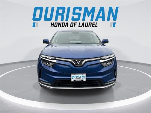 2024 VinFast VF 8 Eco