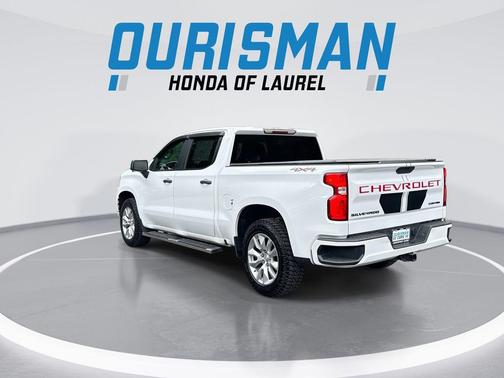 Summit White 2020 Chevrolet Silverado 1500 Custom