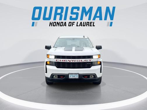 Summit White 2020 Chevrolet Silverado 1500 Custom