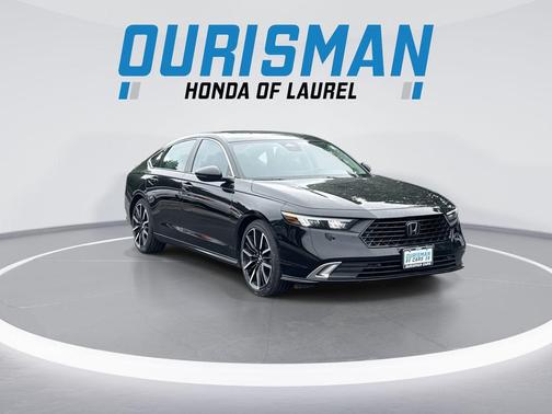 Crystal Black Pearl 2025 Honda Accord Hybrid Touring