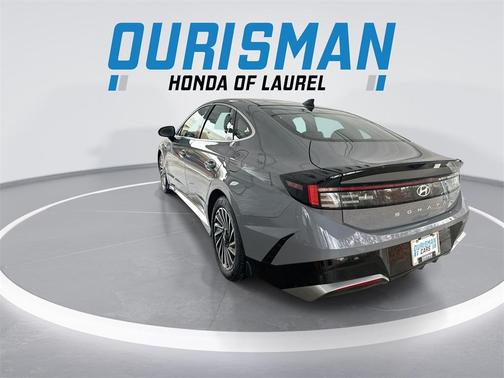 2025 Hyundai SONATA Hybrid SE