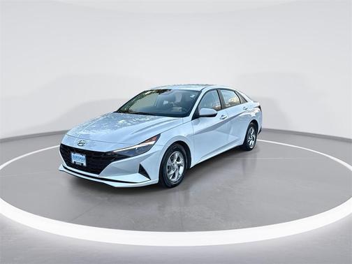 2021 Hyundai ELANTRA SE