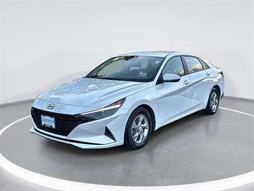 2021 Hyundai ELANTRA SE