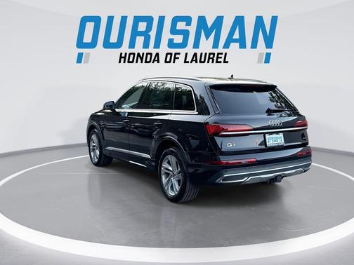 Orca Black Metallic 2021 Audi Q7 55 Premium Plus