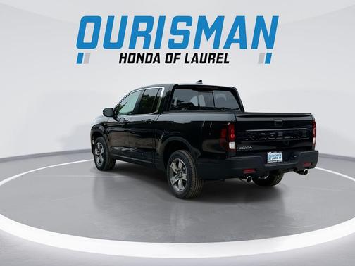 Crystal Black Pearl 2026 Honda Ridgeline RTL