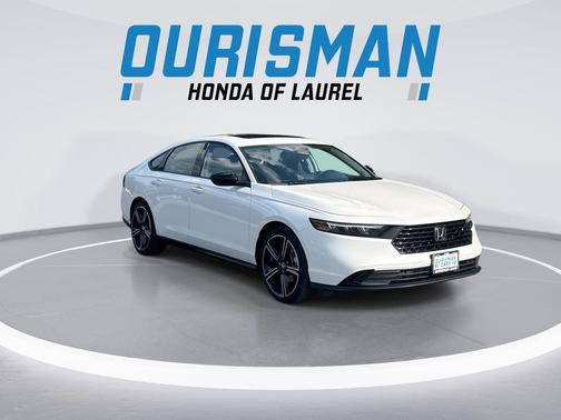 Platinum White Pearl 2026 Honda Accord SE