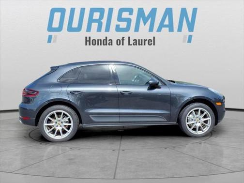 2017 Porsche Macan Base