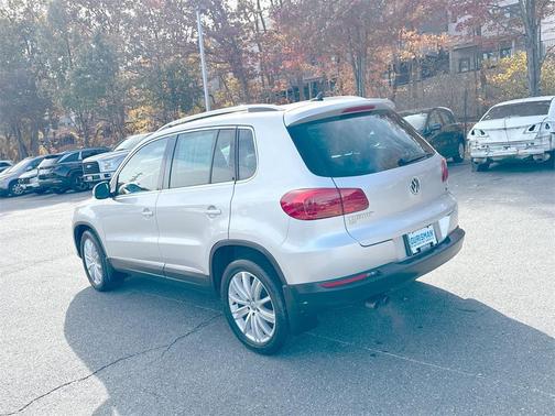 2016 Volkswagen Tiguan SE