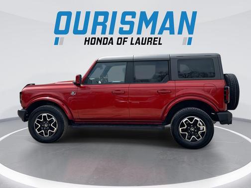 Hot Pepper Red Metallic Tinted Clearcoat 2023 Ford Bronco Outer Banks