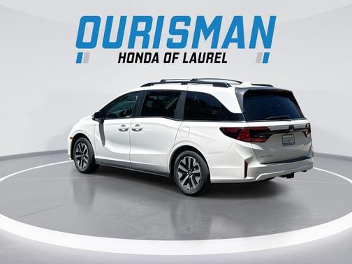 Platinum White Pearl 2026 Honda Odyssey EX-L