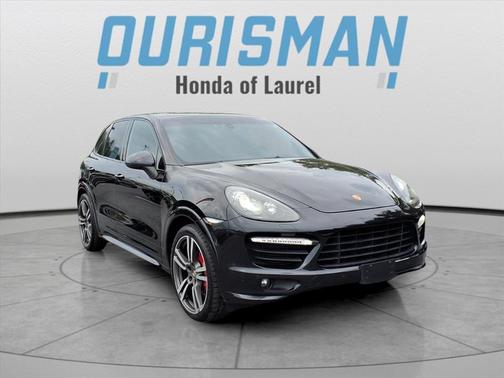 2013 Porsche Cayenne GTS