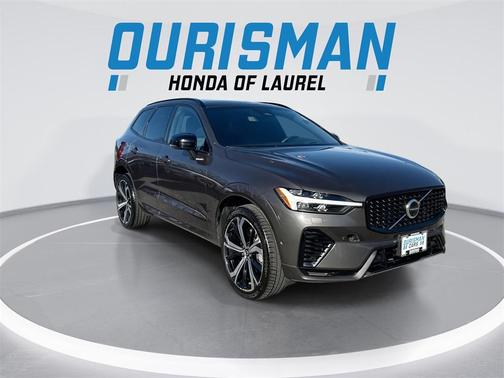 2022 Volvo XC60 Recharge Plug-In Hybrid T8 R-Design