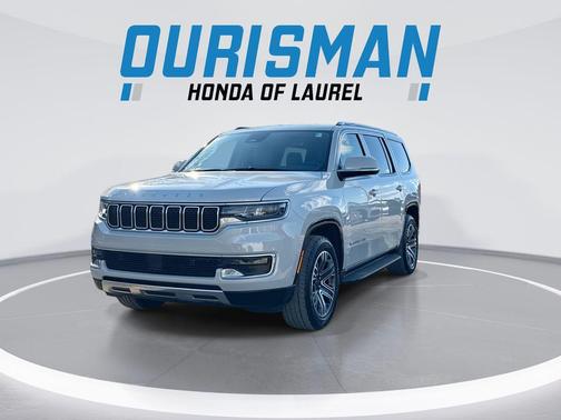 Luxury White Pearlcoat 2022 Jeep Wagoneer Series III 4x4