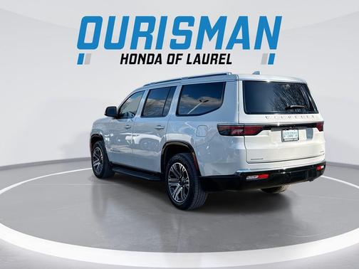 Luxury White Pearlcoat 2022 Jeep Wagoneer Series III 4x4