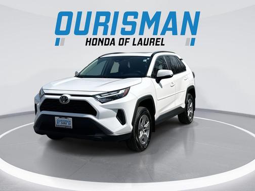 Ice Cap 2025 Toyota RAV4 XLE