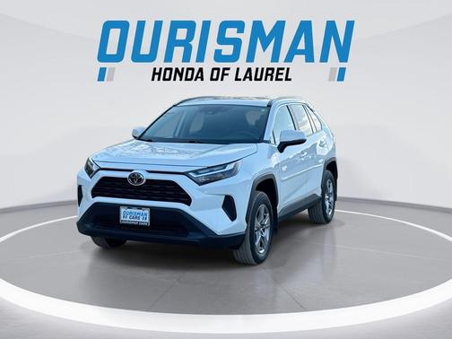 Ice Cap 2025 Toyota RAV4 XLE