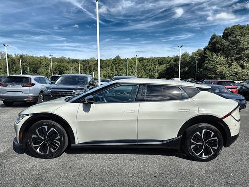 2022 Kia EV6 Wind
